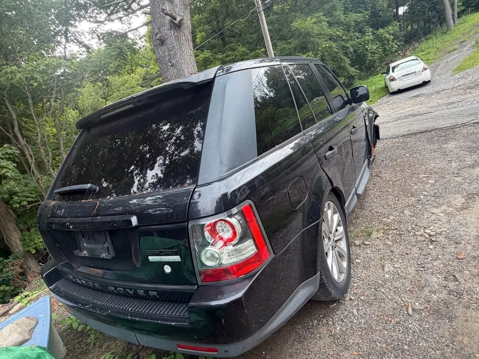 2011 Land Rover Range Rover L322 - Image 2 of 8