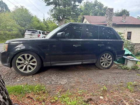 2011 Land Rover Range Rover 4.6 HSE Sport Utility 4D