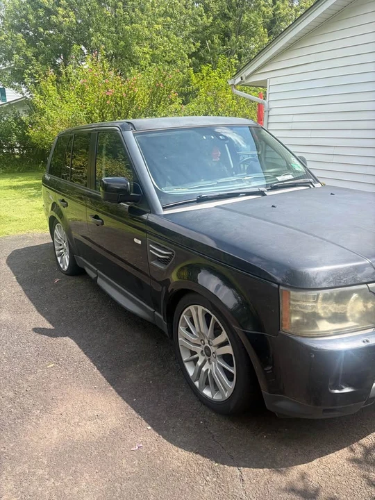 2011 Land Rover Range Rover L322 - Image 2 of 10