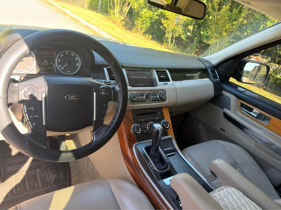 2011 Land Rover Range Rover L322 - Image 13 of 15