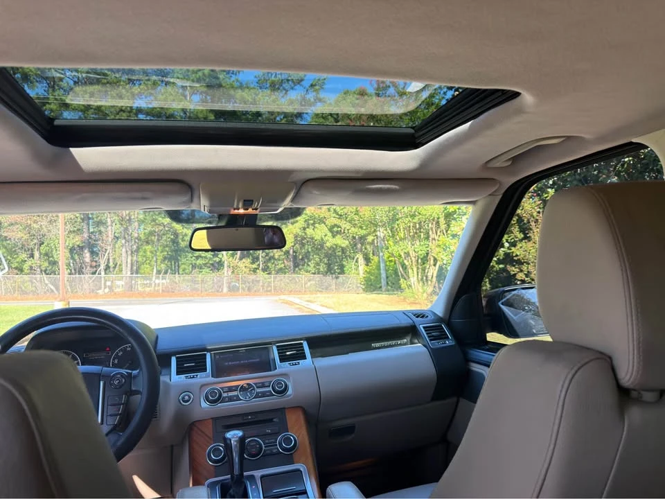 2011 Land Rover Range Rover L322 - Image 11 of 15