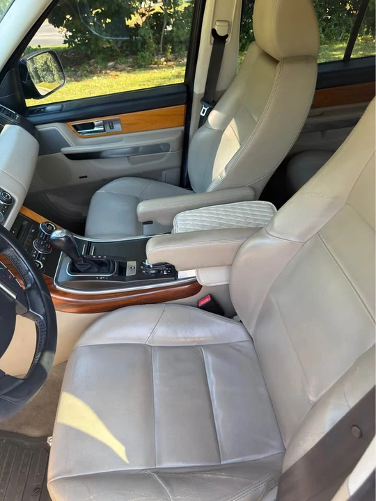 2011 Land Rover Range Rover L322 - Image 9 of 15