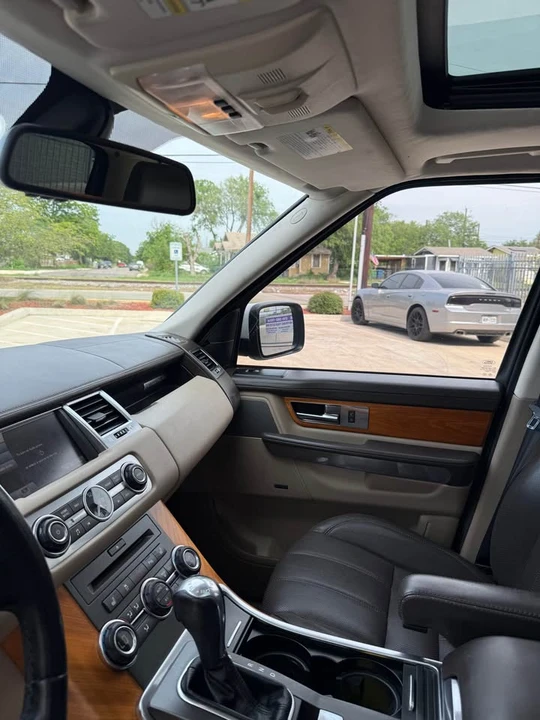 2011 Land Rover Range Rover L322 - Image 8 of 13