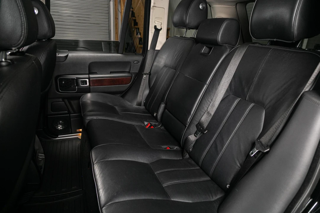 2011 Land Rover Range Rover L322 - Image 12 of 31