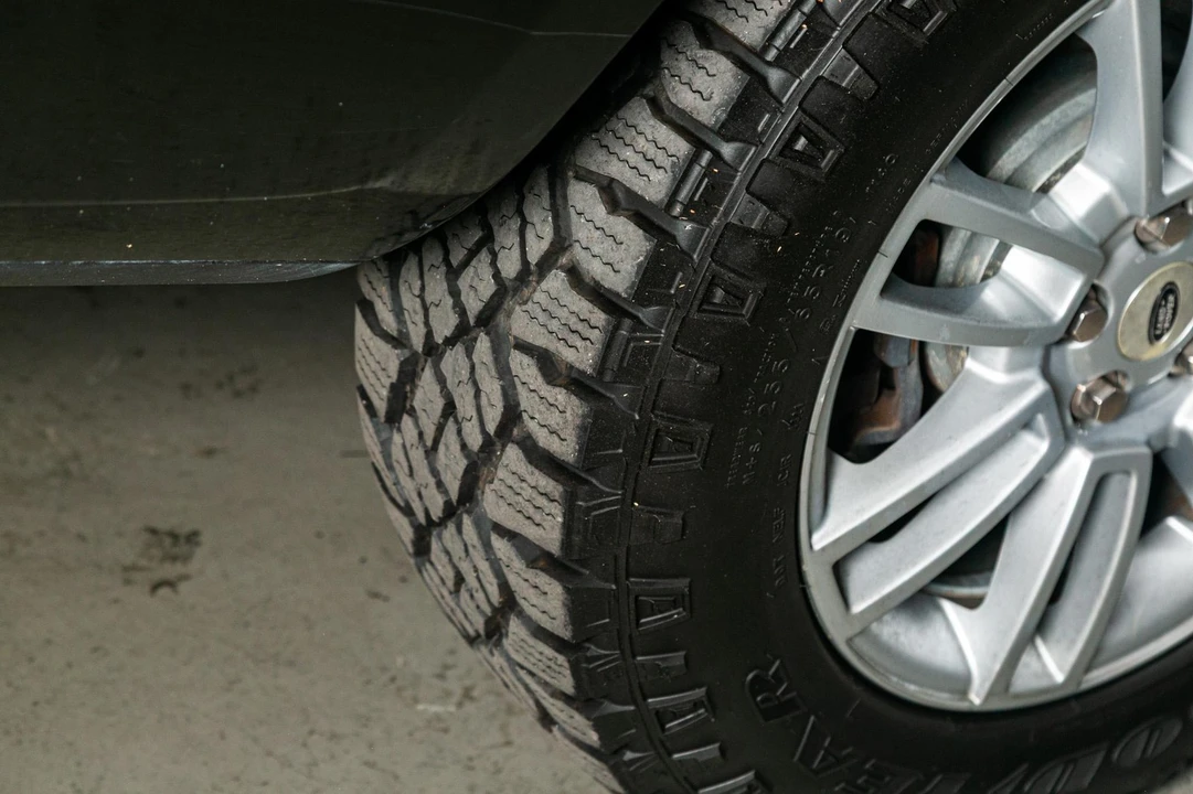 2011 Land Rover Range Rover L322 - Image 20 of 31