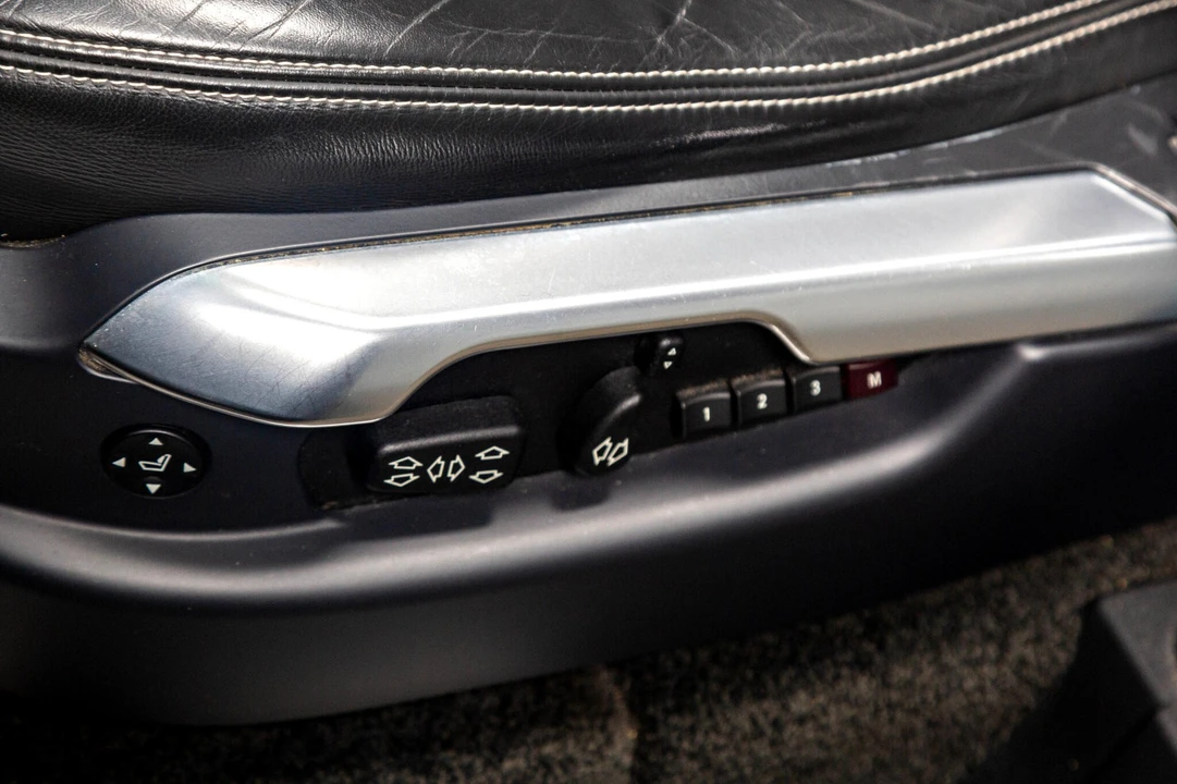 2011 Land Rover Range Rover L322 - Image 19 of 21