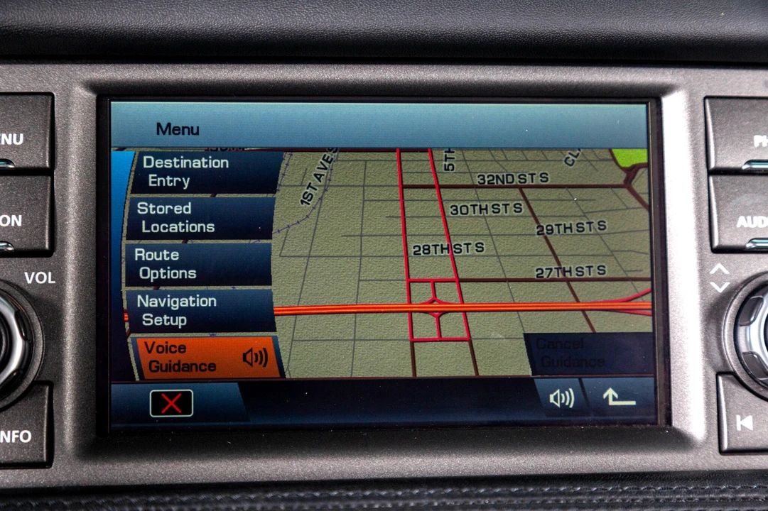 2011 Land Rover Range Rover L322 - Image 8 of 21