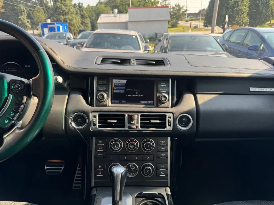 2011 Land Rover Range Rover L322 - Image 17 of 20