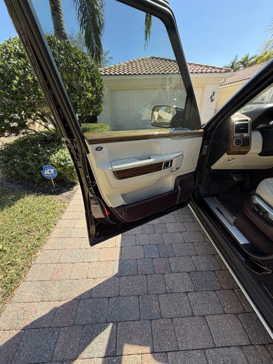2011 Land Rover Range Rover L322 - Image 15 of 21