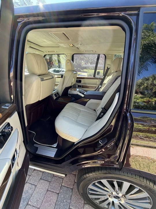 2011 Land Rover Range Rover L322 - Image 19 of 21