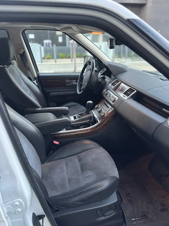2011 Land Rover Range Rover L322 - Image 7 of 12