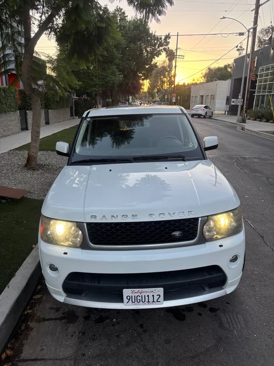 2011 Land Rover Range Rover L322 - Image 3 of 12