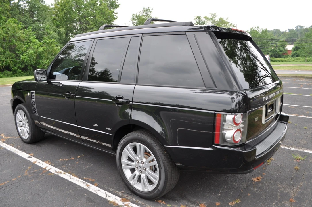 2011 Land Rover Range Rover L322 - Image 3 of 30