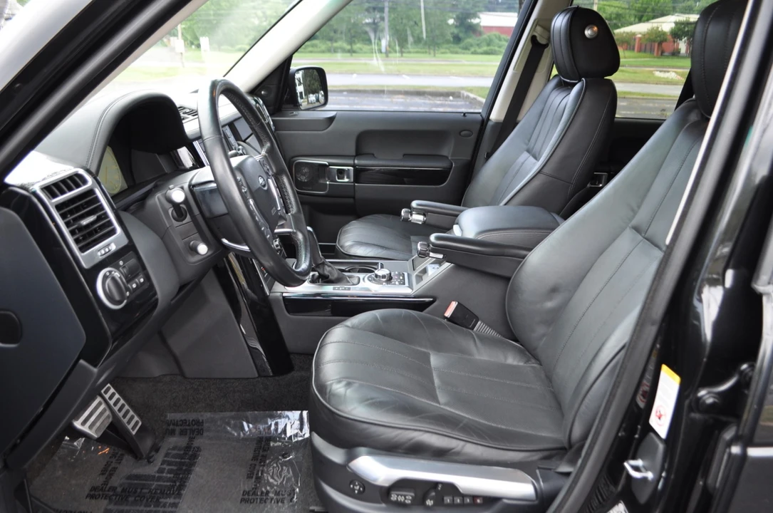 2011 Land Rover Range Rover L322 - Image 9 of 30