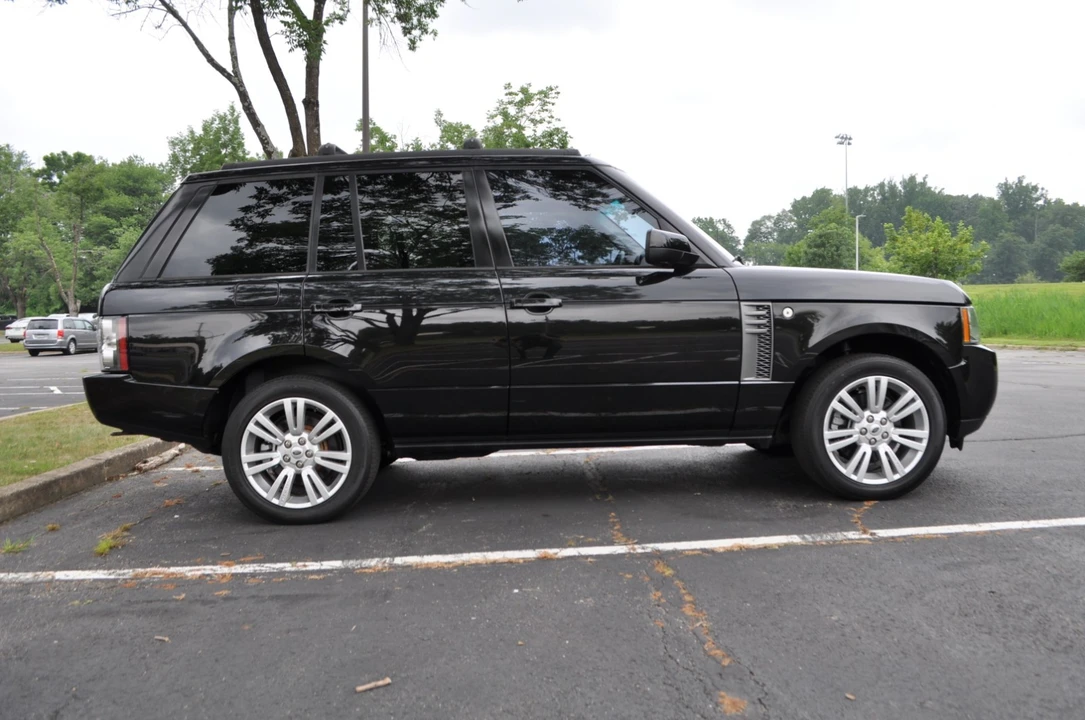 2011 Land Rover Range Rover L322 - Image 6 of 30