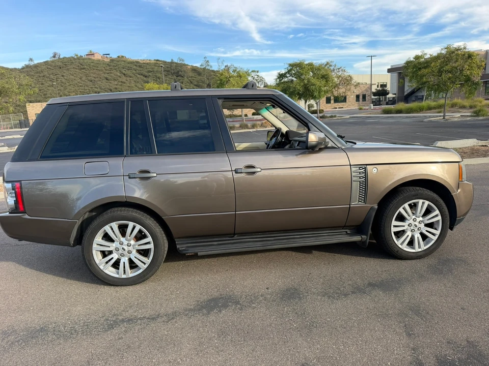 2011 Land Rover Range Rover L322 - Image 3 of 19