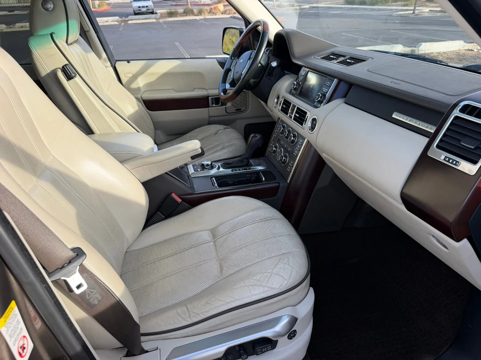 2011 Land Rover Range Rover L322 - Image 11 of 19