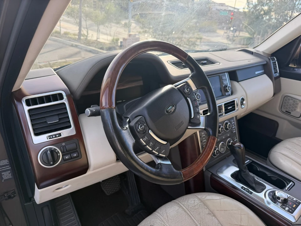 2011 Land Rover Range Rover L322 - Image 10 of 19