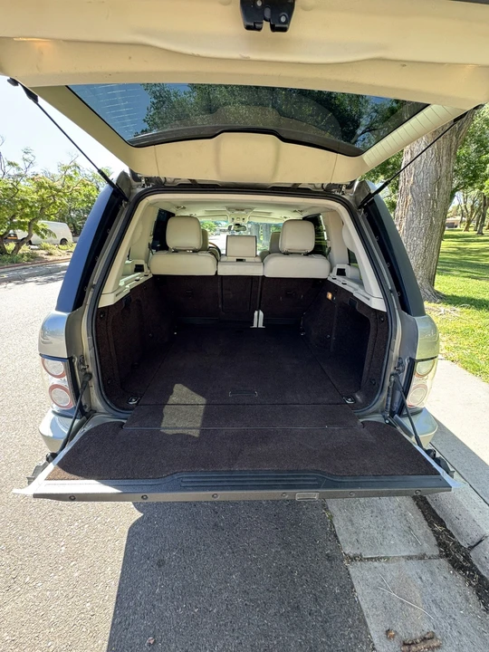 2011 Land Rover Range Rover L322 - Image 5 of 13
