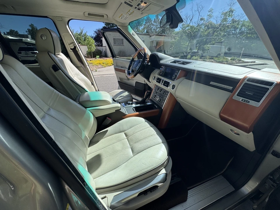 2011 Land Rover Range Rover L322 - Image 11 of 13