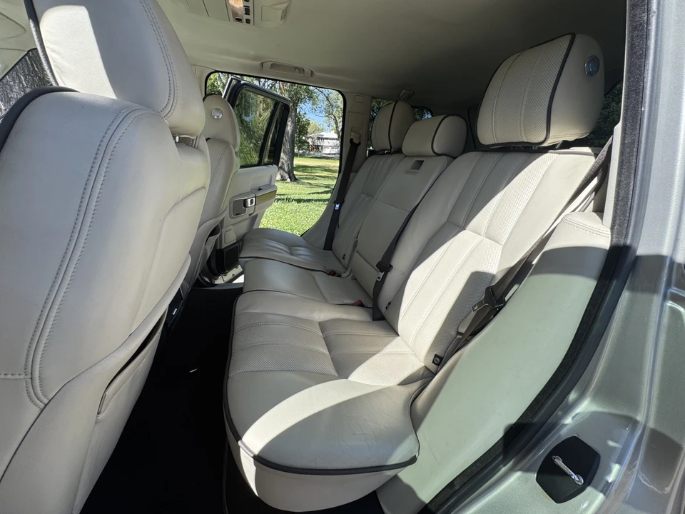 2011 Land Rover Range Rover L322 - Image 12 of 13