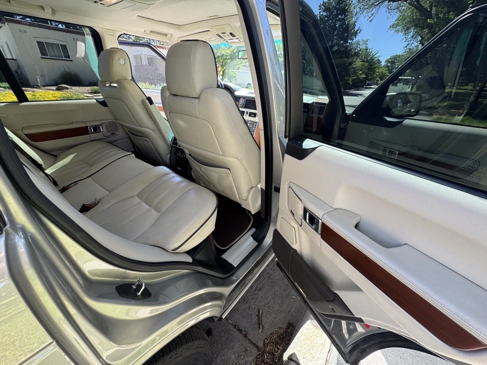 2011 Land Rover Range Rover L322 - Image 7 of 13