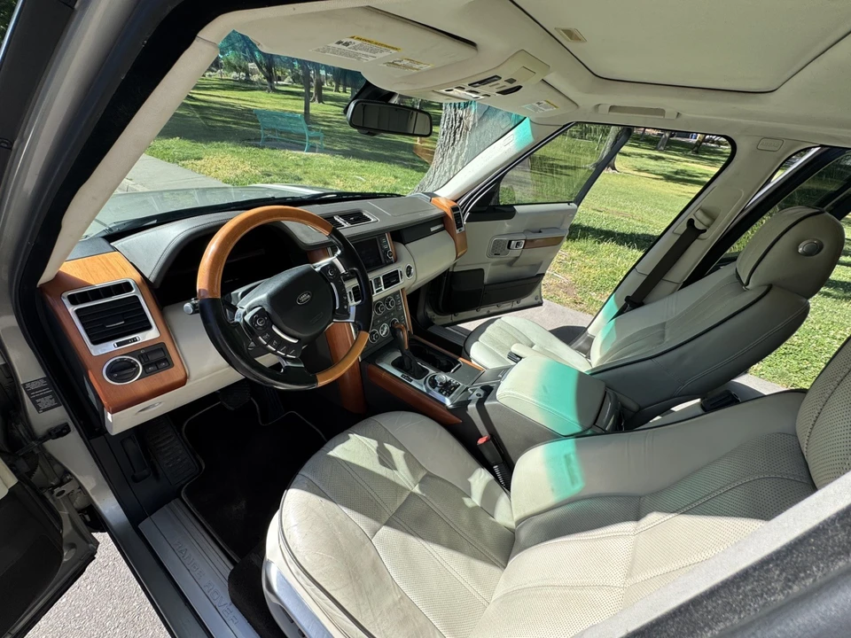 2011 Land Rover Range Rover L322 - Image 3 of 13