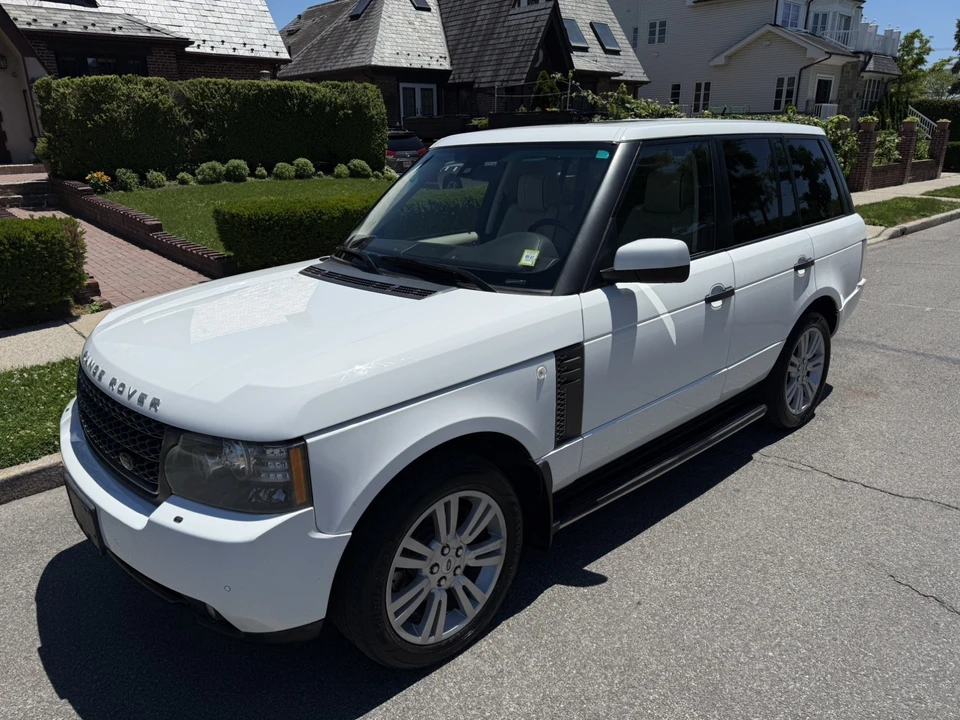 2011 Land Rover Range Rover L322 - Image 13 of 31