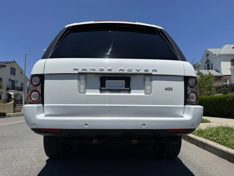 2011 Land Rover Range Rover L322 - Image 8 of 31