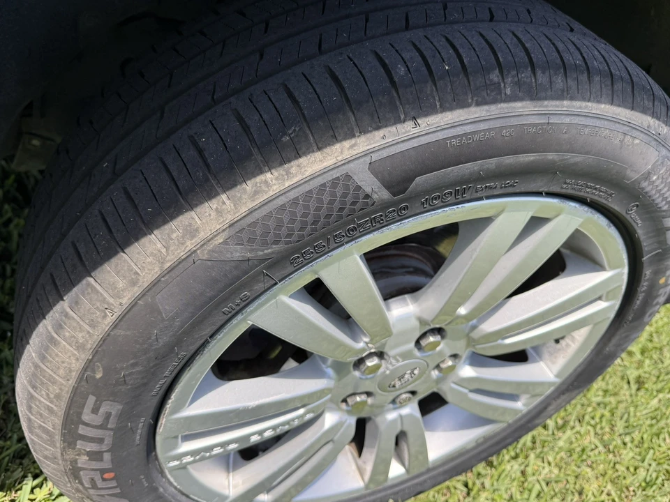 2011 Land Rover Range Rover L322 - Image 7 of 31