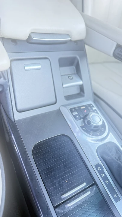 2011 Land Rover Range Rover L322 - Image 20 of 28