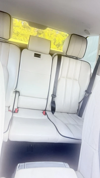 2011 Land Rover Range Rover L322 - Image 17 of 28