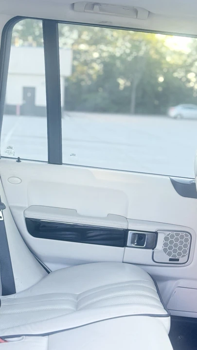 2011 Land Rover Range Rover L322 - Image 13 of 28