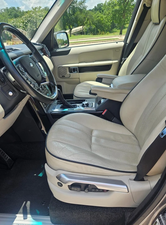 2011 Land Rover Range Rover L322 - Image 3 of 12