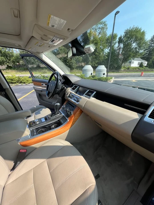 2011 Land Rover Range Rover L322 - Image 11 of 14