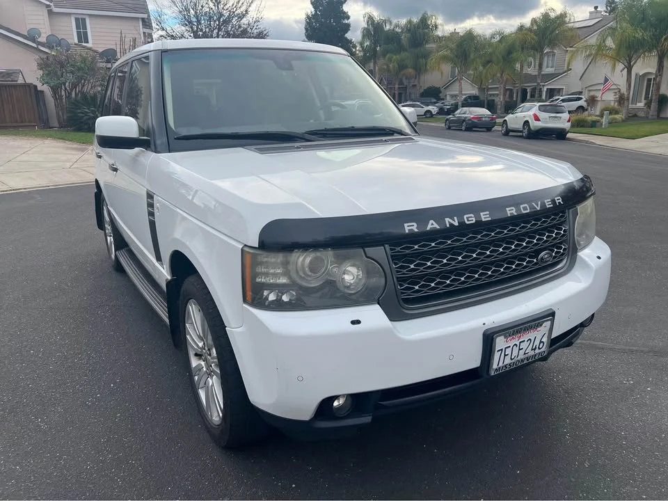 2011 Land Rover Range Rover L322 - Image 2 of 17