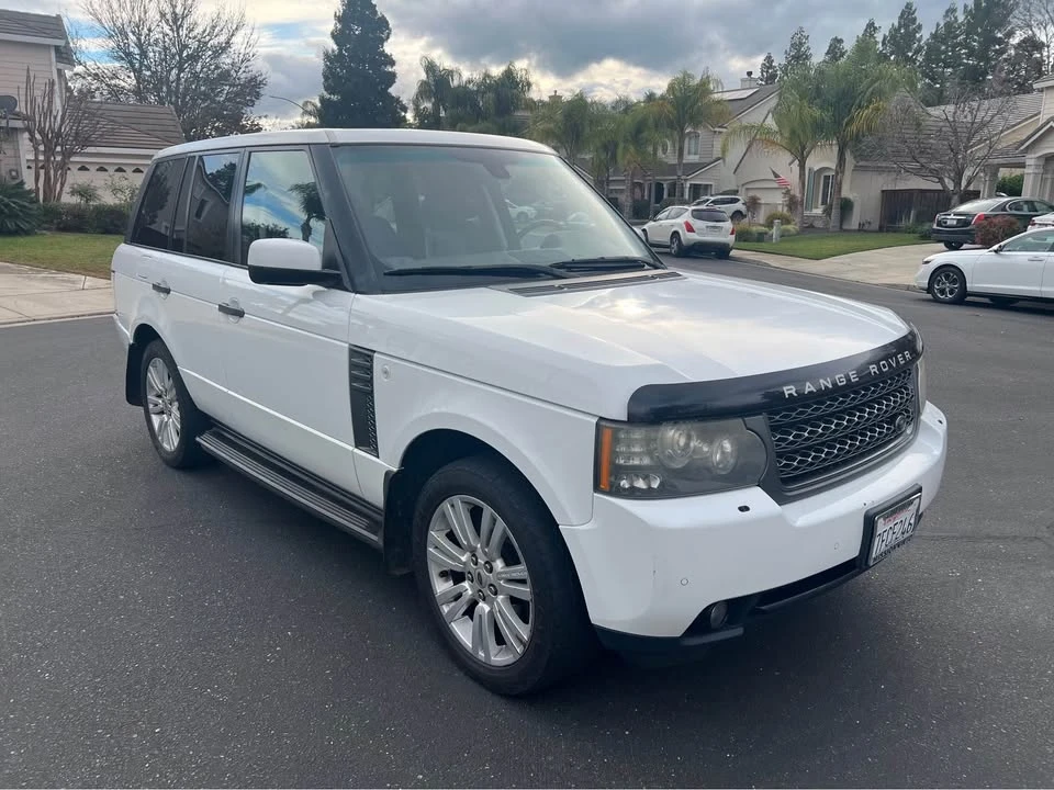 2011 Land Rover Range Rover L322 - Image 5 of 17