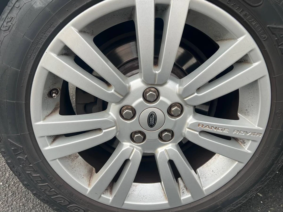 2011 Land Rover Range Rover L322 - Image 14 of 16