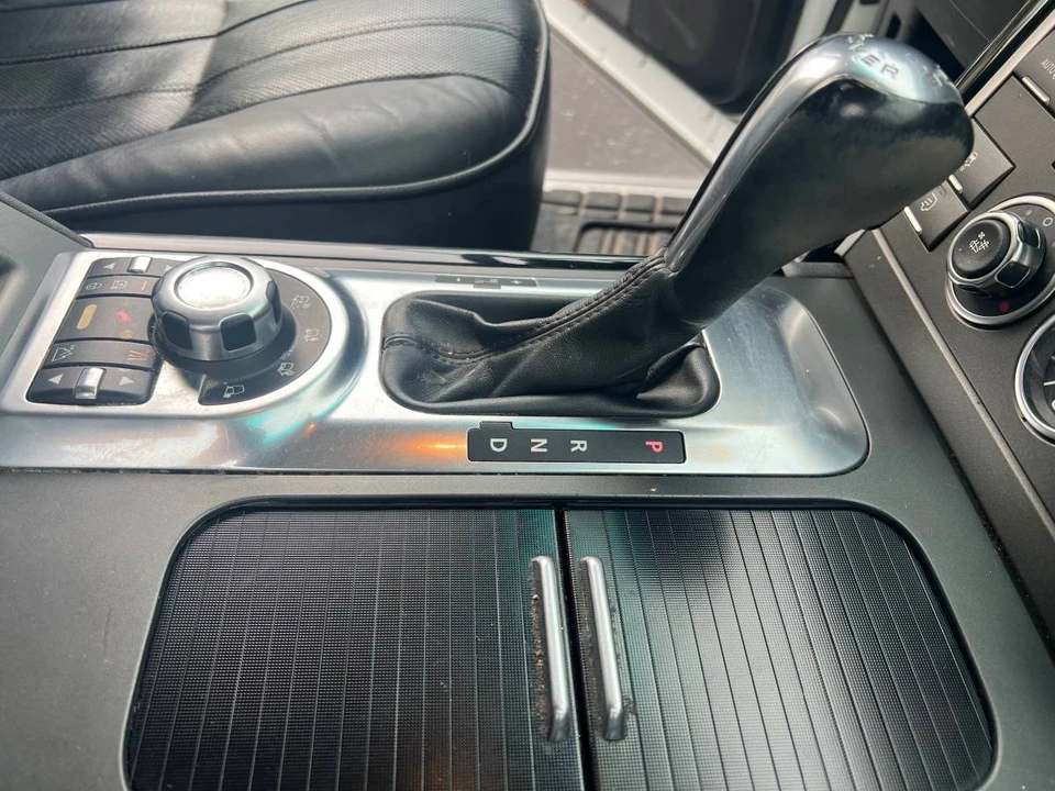 2011 Land Rover Range Rover L322 - Image 16 of 16