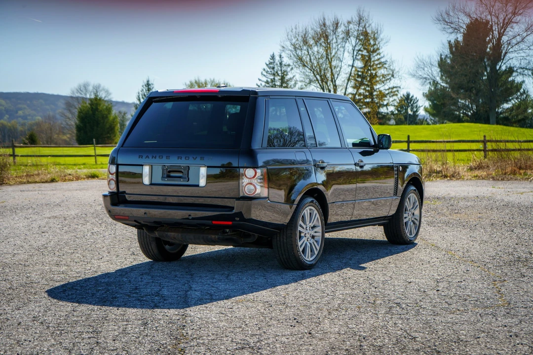 2011 Land Rover Range Rover L322 - Image 14 of 31
