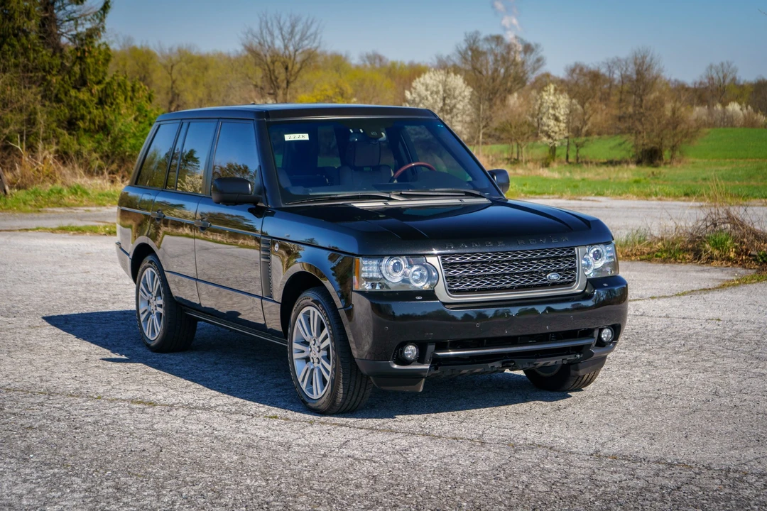 2011 Land Rover Range Rover L322 - Image 17 of 31