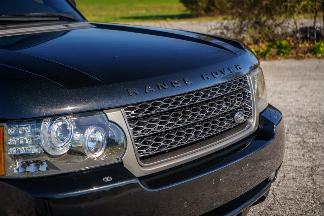 2011 Land Rover Range Rover L322 - Image 18 of 31