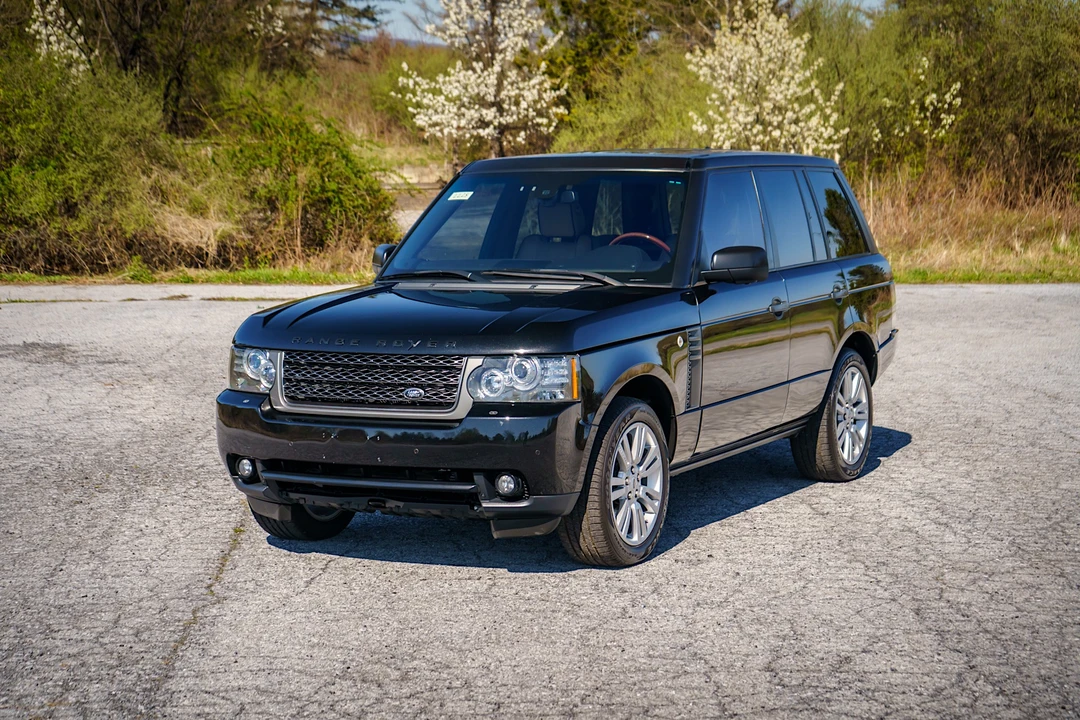 2011 Land Rover Range Rover L322 - Image 3 of 31