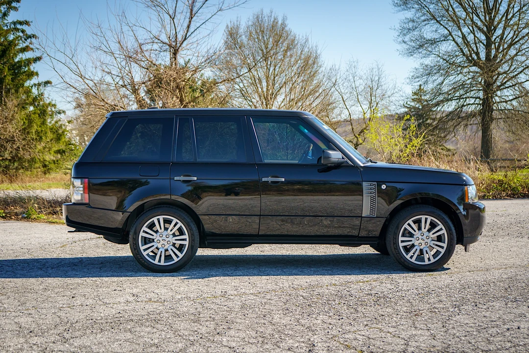 2011 Land Rover Range Rover L322 - Image 6 of 31