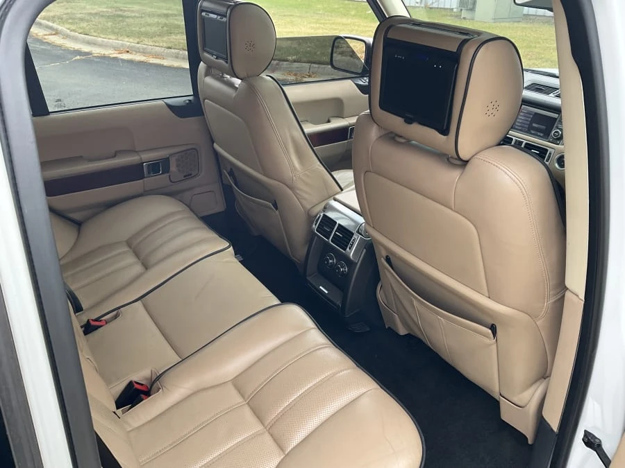 2011 Land Rover Range Rover L322 - Image 8 of 13