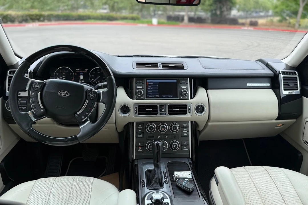 2011 Land Rover Range Rover L322 - Image 5 of 7