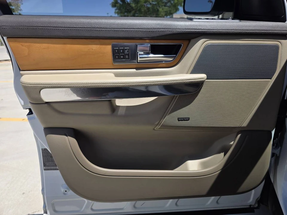 2011 Land Rover Range Rover L322 - Image 15 of 20