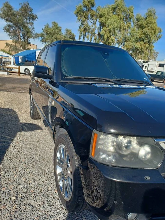 2011 Land Rover Range Rover L322 - Image 3 of 14