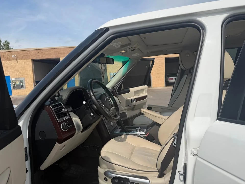 2011 Land Rover Range Rover L322 - Image 8 of 11