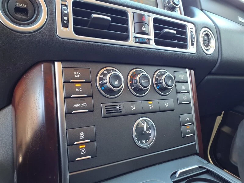 2011 Land Rover Range Rover L322 - Image 14 of 20